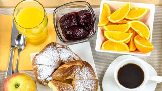 An image of a breakfast spread. 
