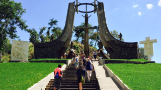 Students walking up steps in El Salvador