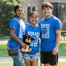 Blue Day 2022 Students Outside Presidents Hall