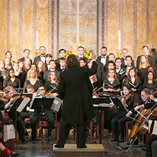 Assistant Professor Jason Tramm conducts the Seton Hall University Chamber Choir as part of this year's line-up. x222 - Arts Council Announces 2019-20 Line-Up