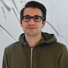Headshot of psychology student, Grigoriy Shekhtman.