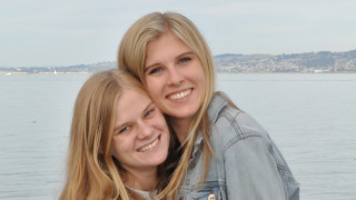 Kelly and Emma Tobin (1) 320 Kelly and Emma Tobin