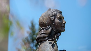 A photo of the top of a statue of Mother Seton.