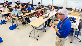 Instructor Saccoman giving a lecture