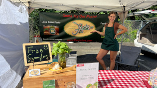 CarinaatFarmersMarketx320 carina at farmers market