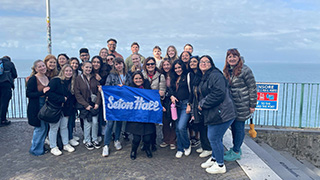 Group of students in Italy