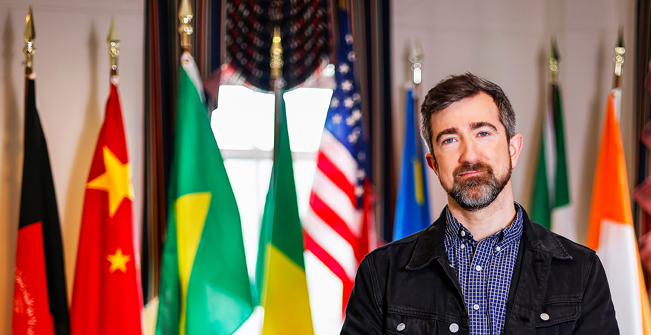 A photo of Associate professor Joseph Huddleston.