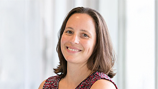 Leslie Rippon headshot