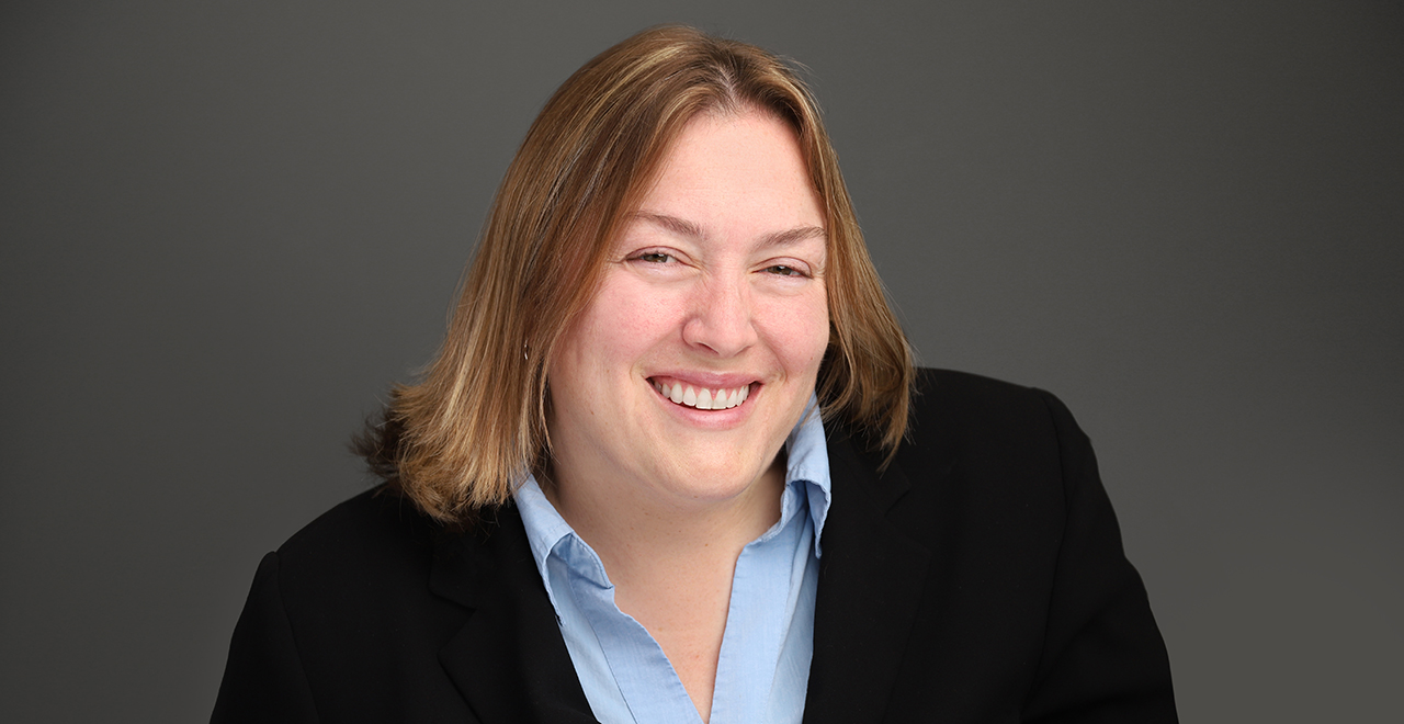 Headshot of Lori Tarke 