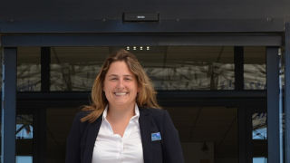 moller_ndc1_320 Sara Moller in front of building