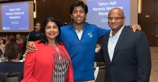 Lata Setty and Raja Ramachandran P’22 