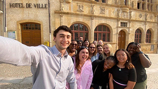 a group of study abroad students in France 