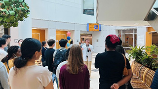 Pre-med students visit Rowan-Virtua School of Medicine.