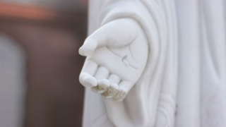 A photo of a statue