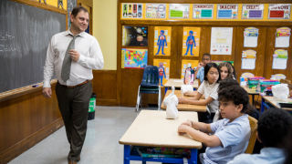 teachers up x320