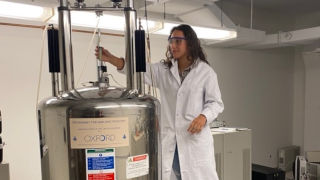 Undergraduate student Andrea Serrano Trujillo working in the Badillo Lab