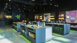 Image of technology merchandise displays at the Razor Store in Paramus.